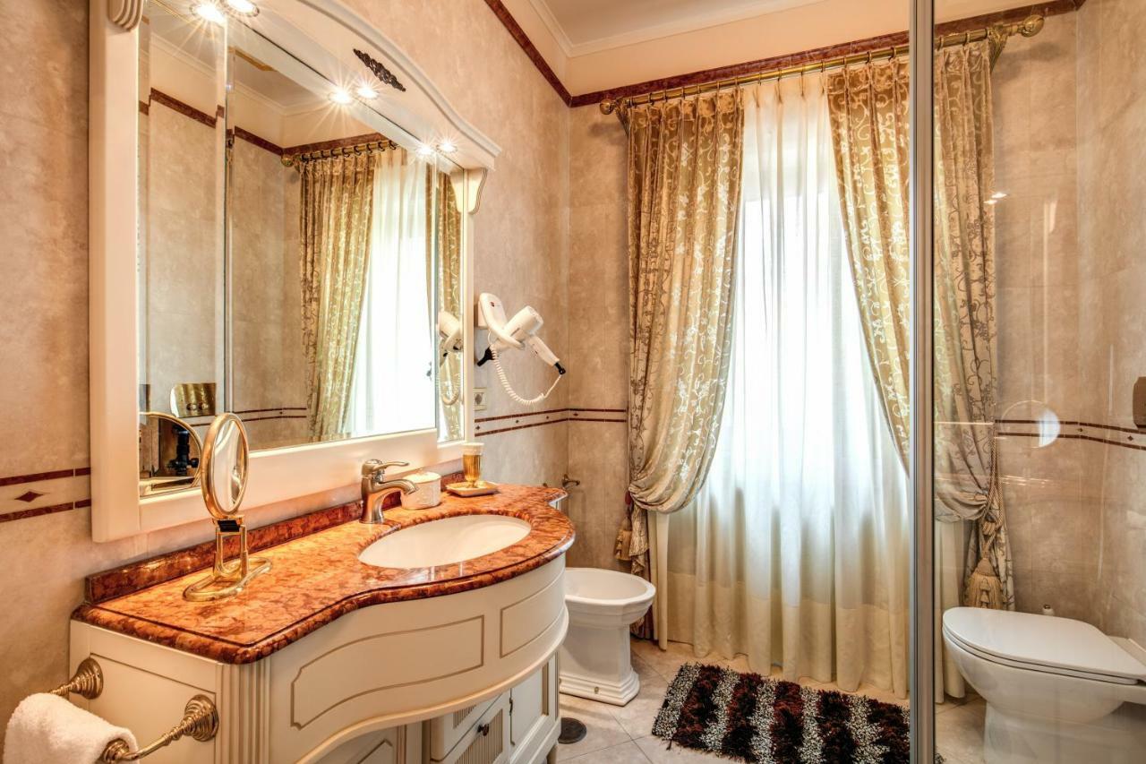 Domus Vittoria - The Luxury Quintessence Apartment Соренто Екстериор снимка
