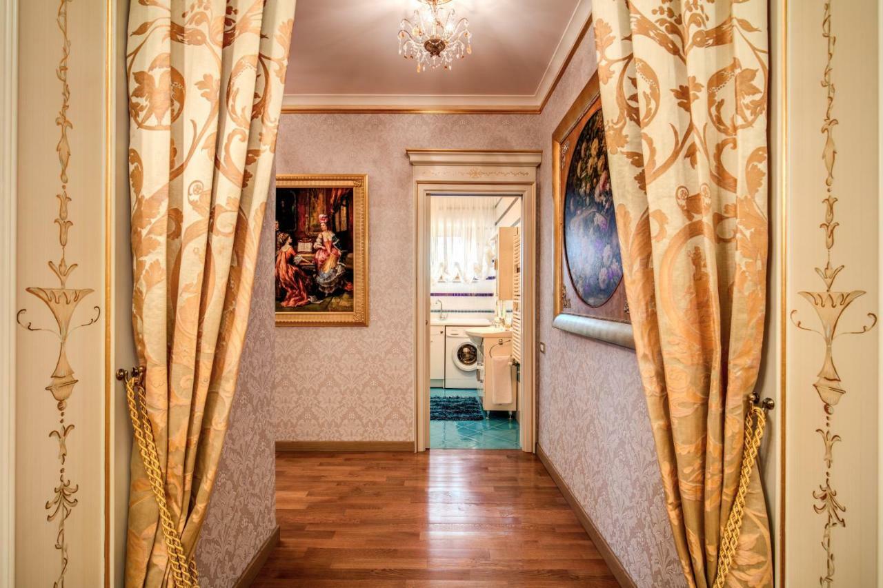 Domus Vittoria - The Luxury Quintessence Apartment Соренто Екстериор снимка